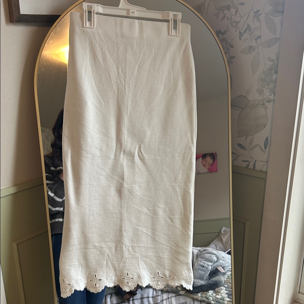 Zara Cream Pencil Skirt - Picture 5 of 5